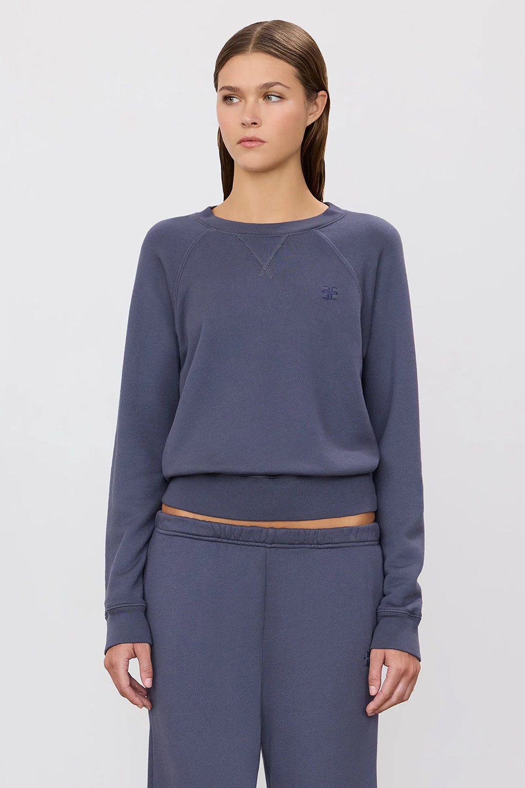 SHRUNKEN V-STITCH RAGLAN