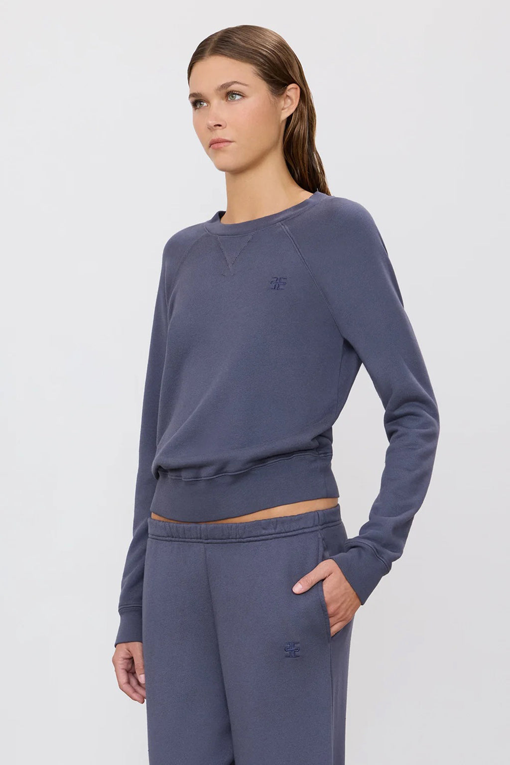 SHRUNKEN V-STITCH RAGLAN