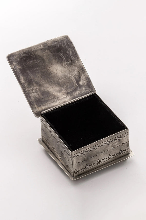 SILVER STAMPED BOX WITH TURQUOISE HEART