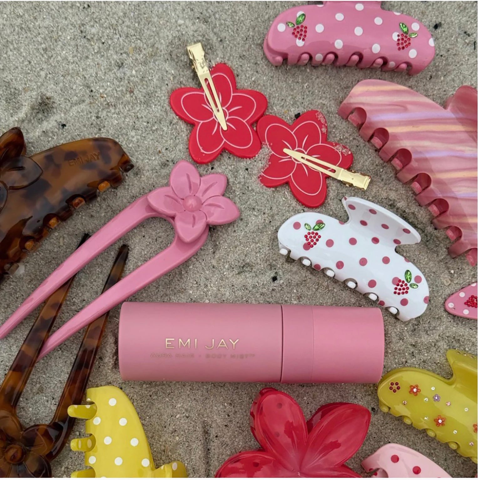 CLOUD POPSTAR CLIPS IN HIBISCUS BEACH