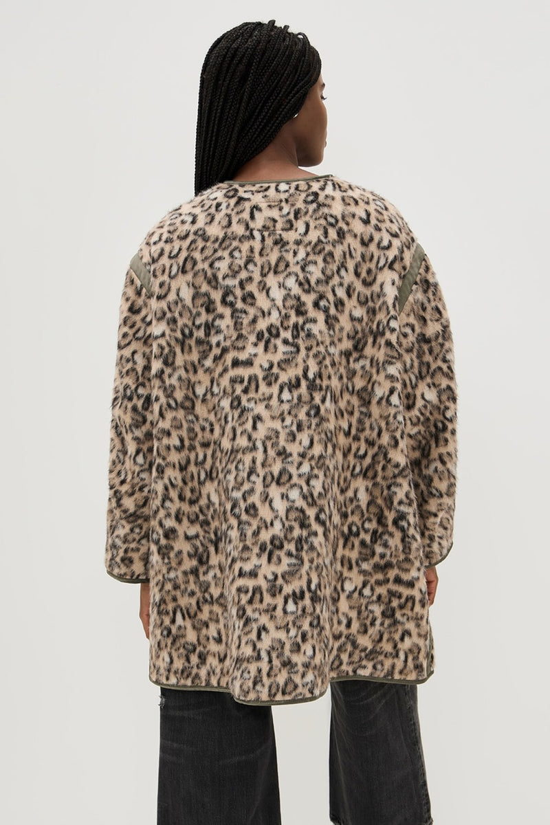 LEOPARD KNIT COAT