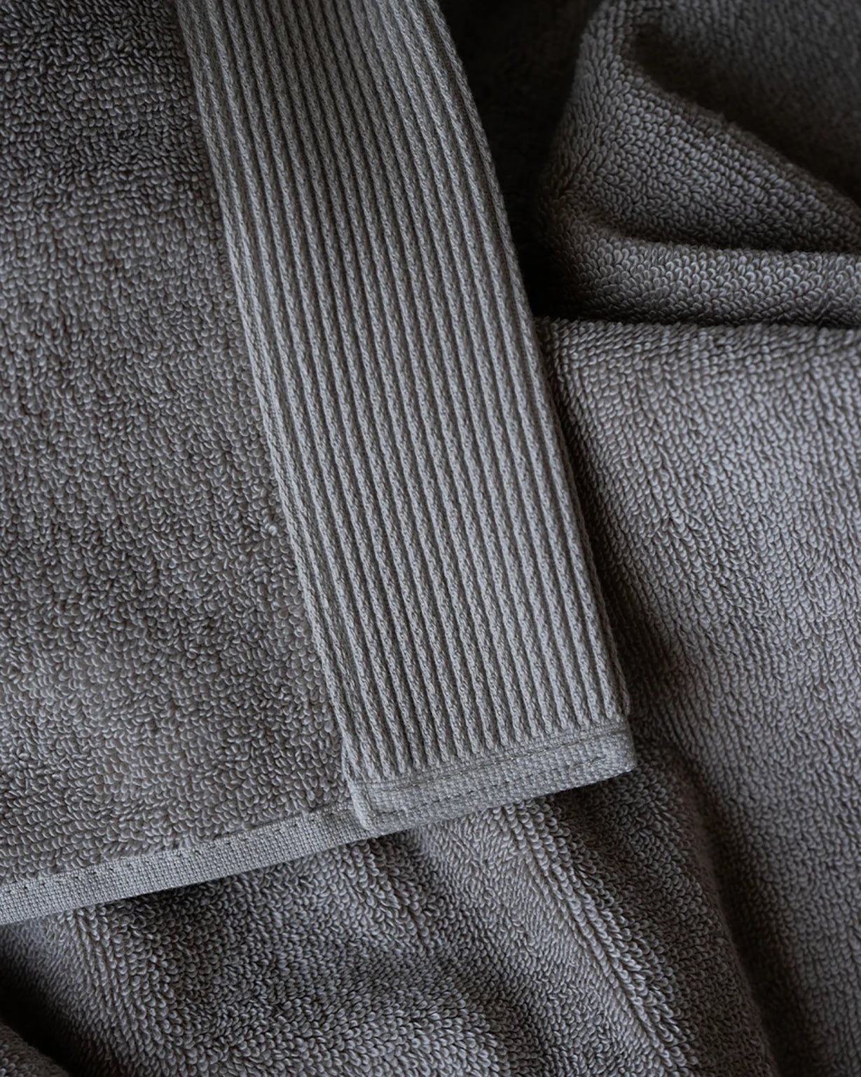 THE BATH TOWEL TRUFFLE