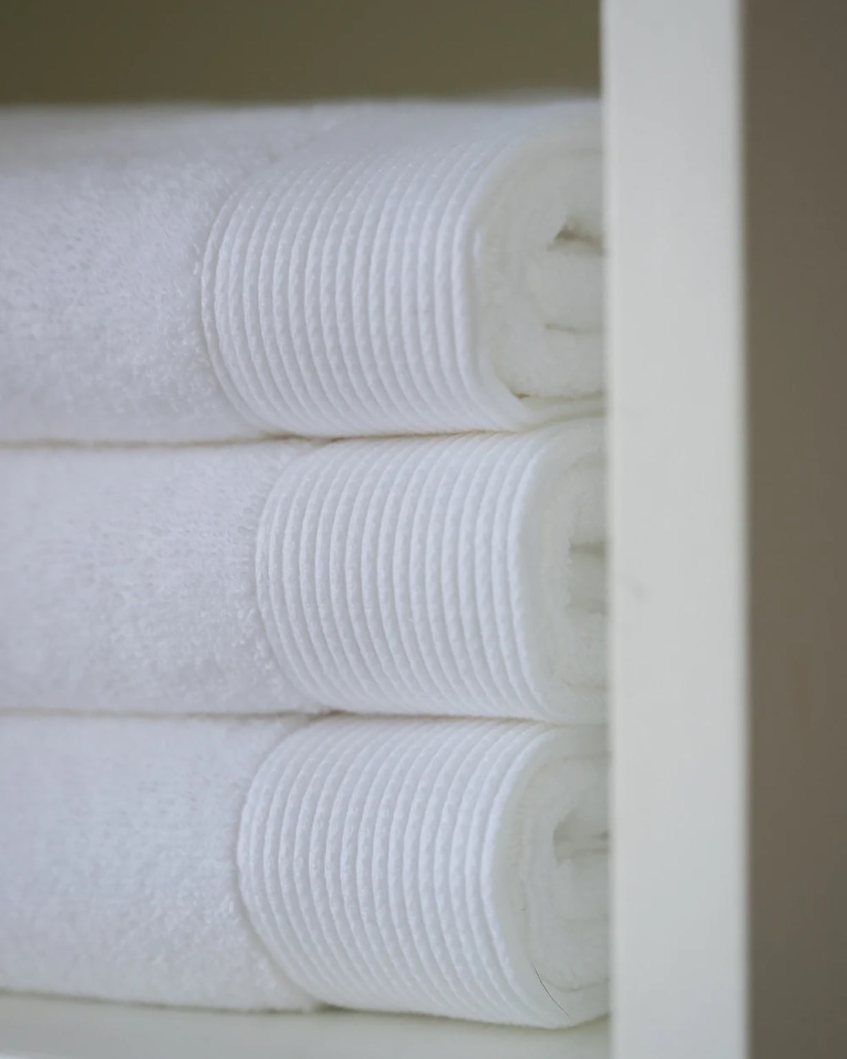 THE BATH TOWEL CHALK